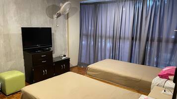 Caja de seguridad en la habitación y decoración personalizada