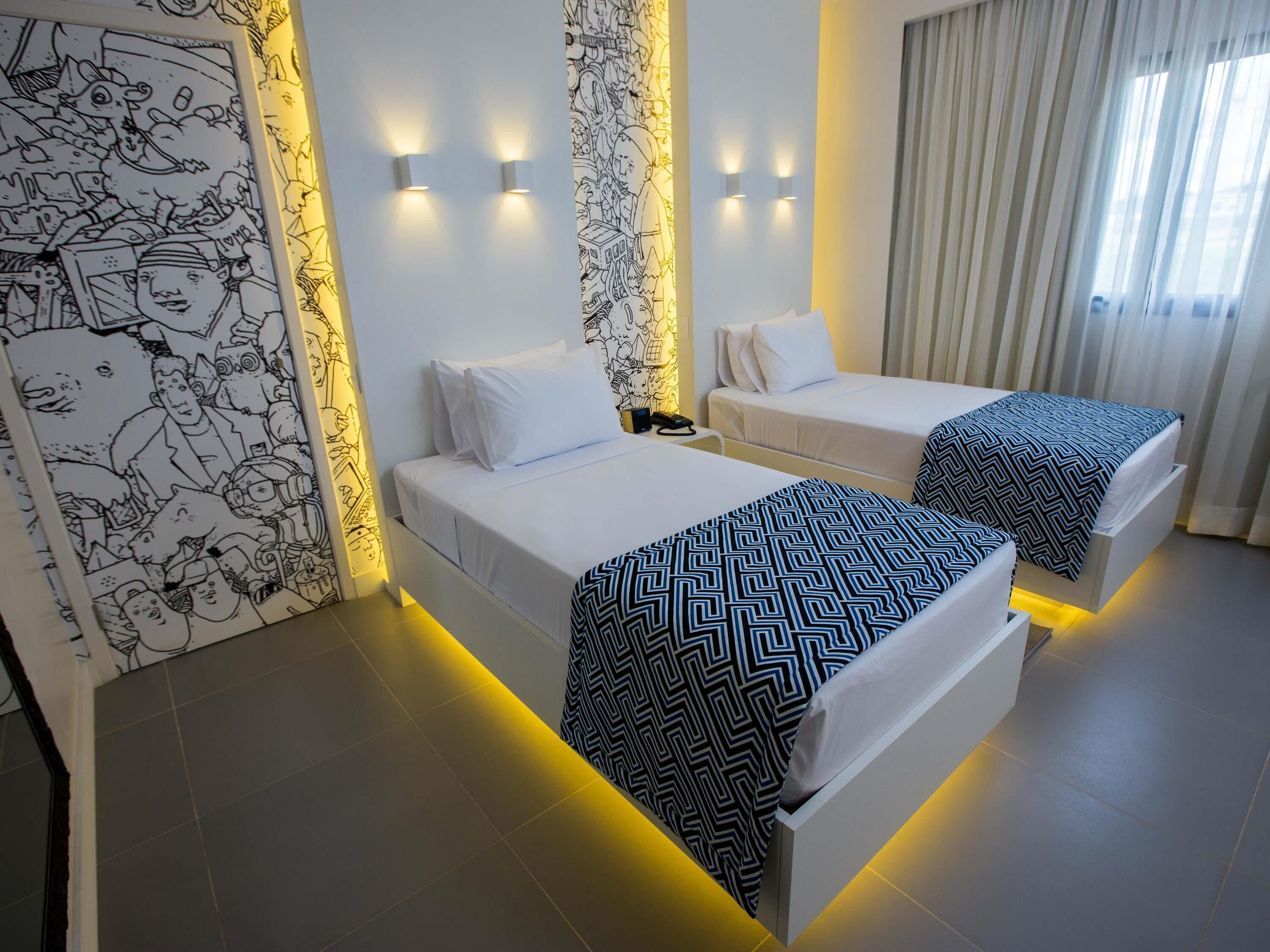 Apartamento estándar, 2 camas individuales | Ropa de cama de alta calidad, minibar, caja fuerte y escritorio