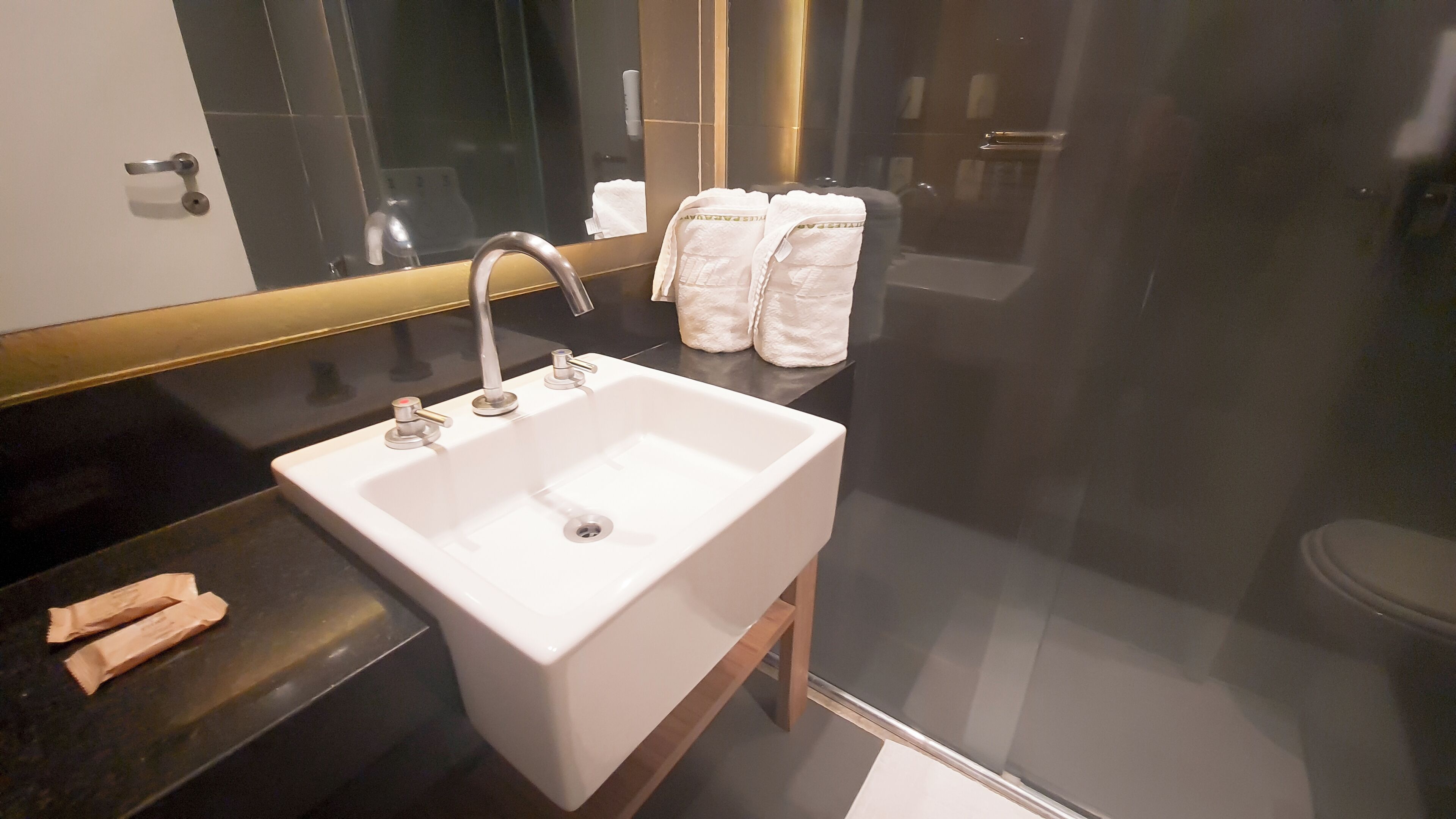 shower, rainfall showerhead, eco-friendly toiletries, hair dryer