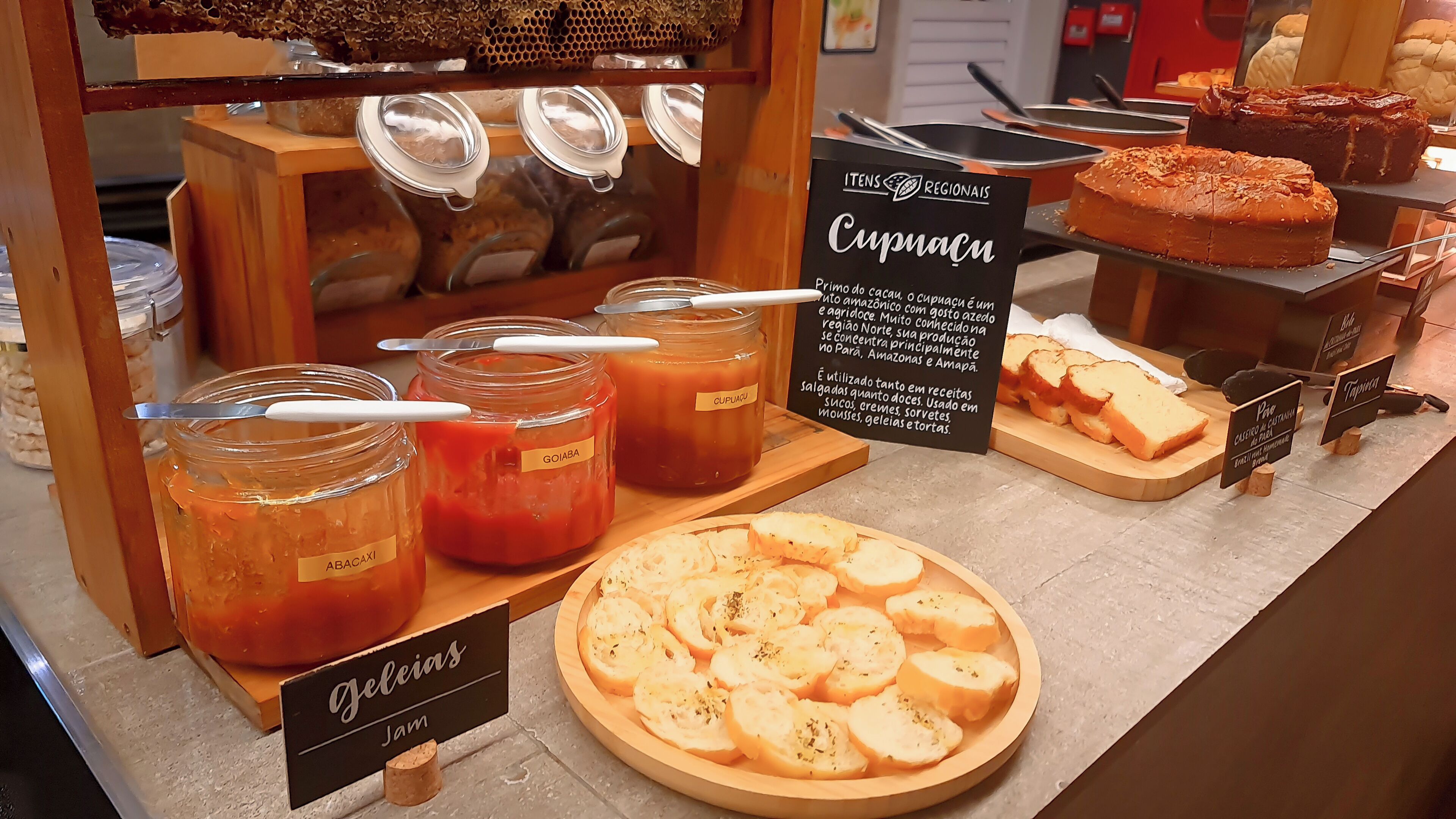 daily buffet breakfast (brl 53.00 per person)