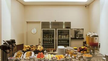 Daily buffet breakfast for a fee