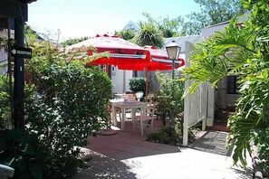 Petit déjeuner servi en supplément