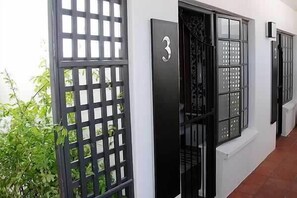 Entrée de l’hébergement