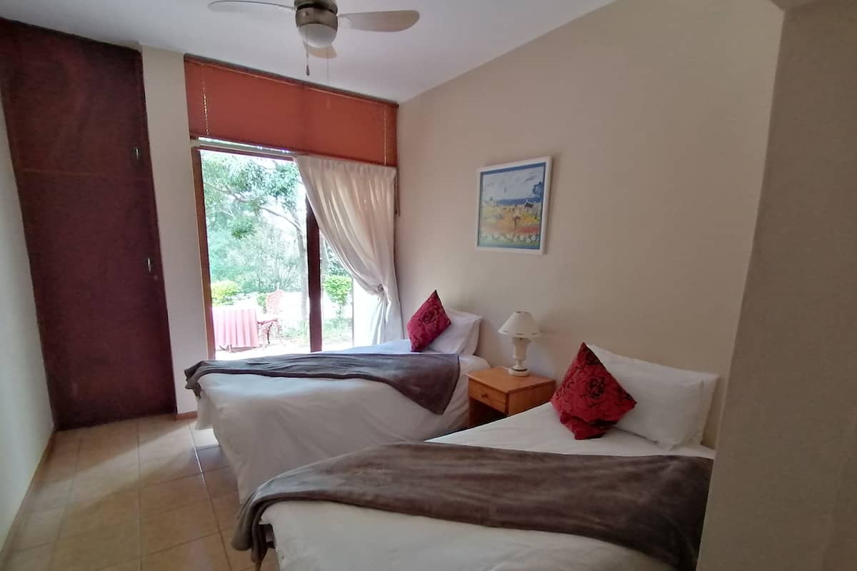 Room 3 - Twin Room | 1 bedroom, premium bedding, down comforters, Select Comfort beds
