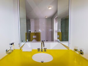 Articles de toilette gratuits, serviettes fournies