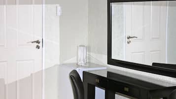 Quad Room with Balcony | In-room safe