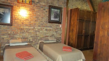 Individually decorated, iron/ironing board, free WiFi, bed sheets