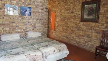 Elephant Room | Individually decorated, iron/ironing board, free WiFi, bed sheets