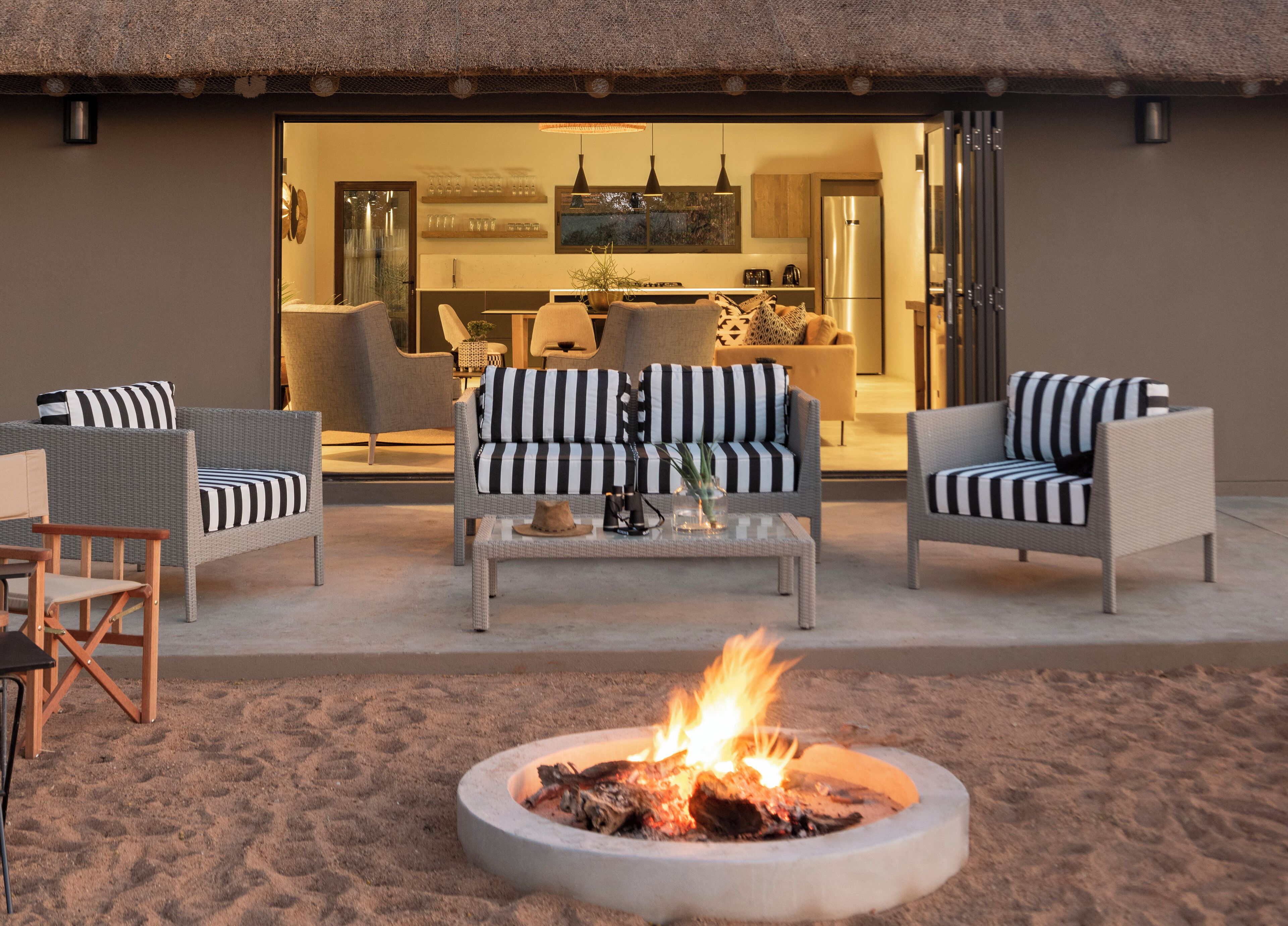 Family Suite, 2 Bedrooms, Kitchen | In-room safe, blackout curtains, WiFi, bed sheets