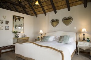 Room - Strand Beach Lodge (Cape Town)
