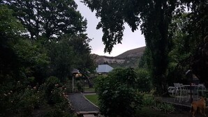 Unclassified image, 3 of 51, button - Periwinkle Grove Cottage (Clarens)