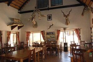 Café da manhã, almoço e jantar