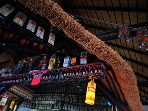 Bar (in der Unterkunft)
