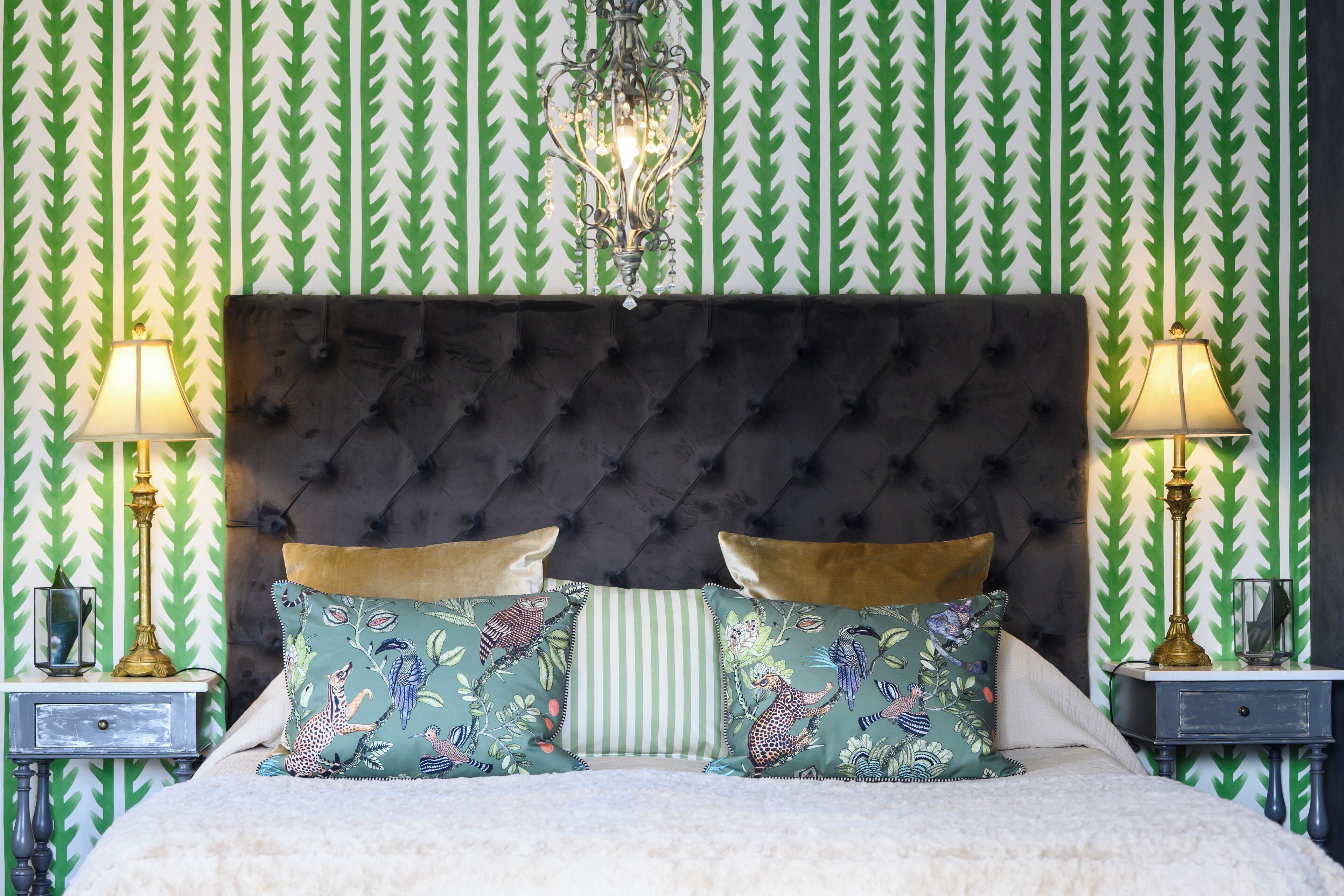 Quarto casal superluxo | Roupas de cama premium, camas com colchões pillow-top, frigobar