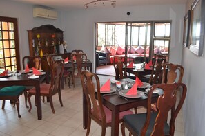 Dining - Edelweiss Corporate Guesthouse (Pretoria)