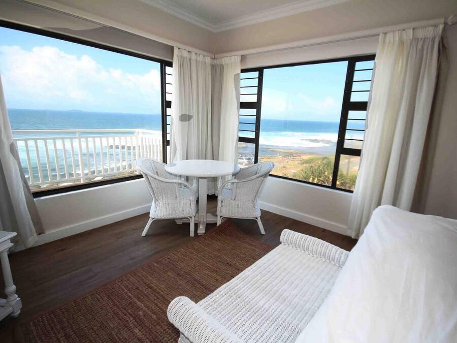 In-room safe, desk, free WiFi, bed sheets