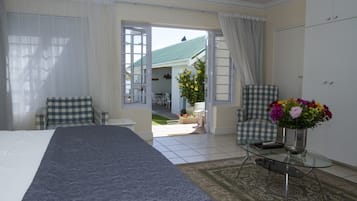Deluxe Family Room  | Free minibar items, in-room safe, free WiFi