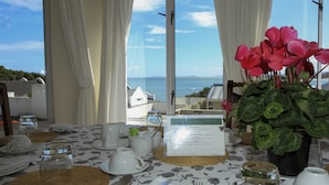 Unclassified image, 5 of 34, button - Gordon's Beach Lodge (Cape Town)