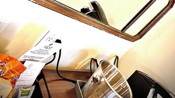 Suite, 1 llit de matrimoni gran | Roba de llit d'alta qualitat, minibar i decoració individual