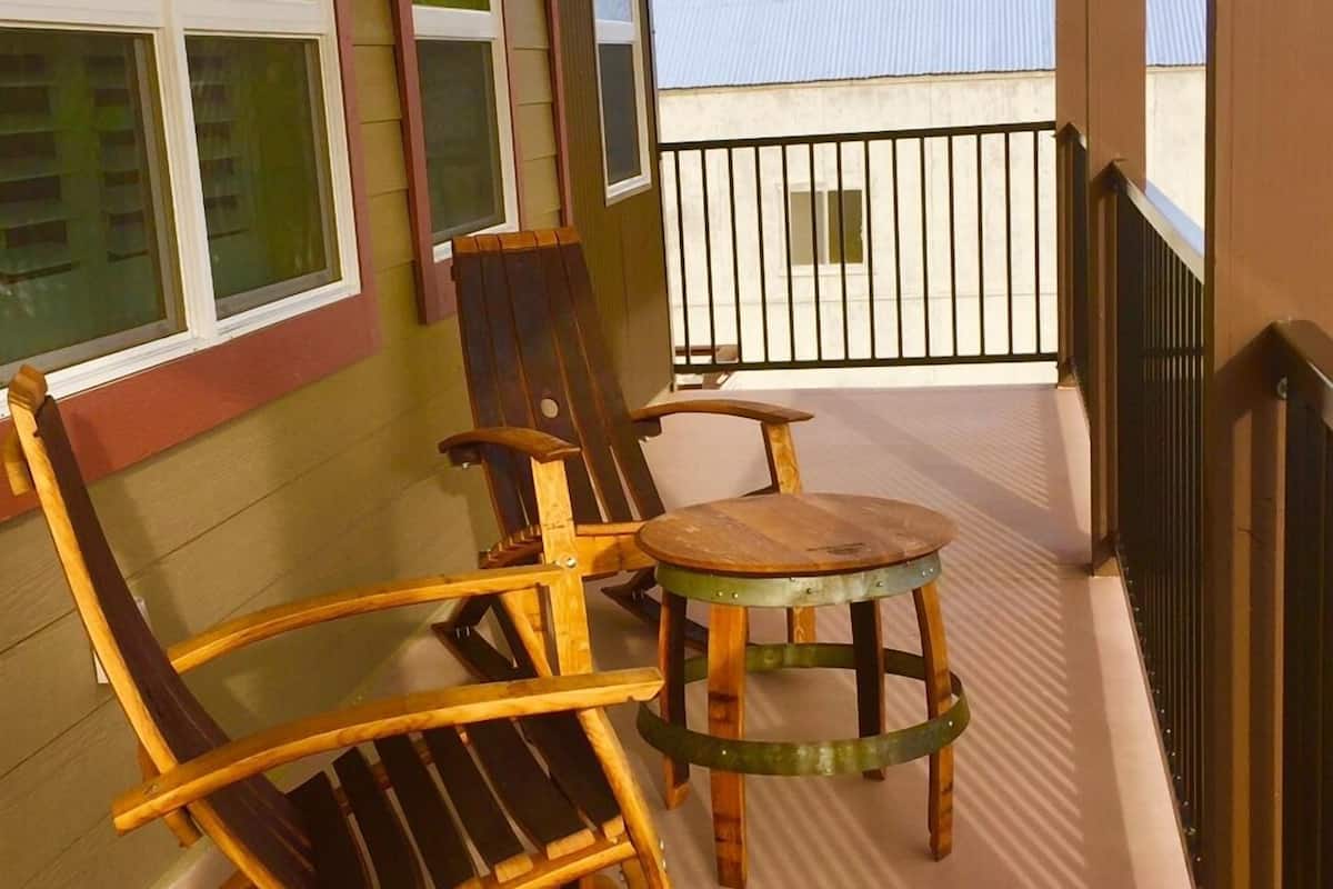 Suite, 1 trĂšs grand lit | Balcon