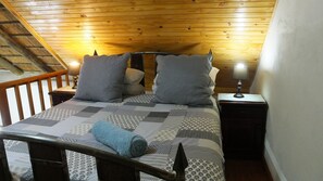 Sienna | Premium bedding, pillowtop beds, individually decorated - Dublin Guest Lodge (Sabie)