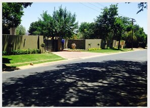 Front of property - Angel Guest House (Randburg)