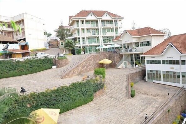 Exterior - Golden Monkey Hotel (Gasaka)