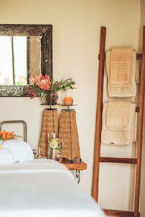 Body treatments, aromatherapy, deep-tissue massages, Swedish massages