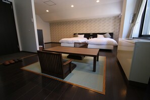 Caja de seguridad en la habitación, escritorio y wifi gratis 