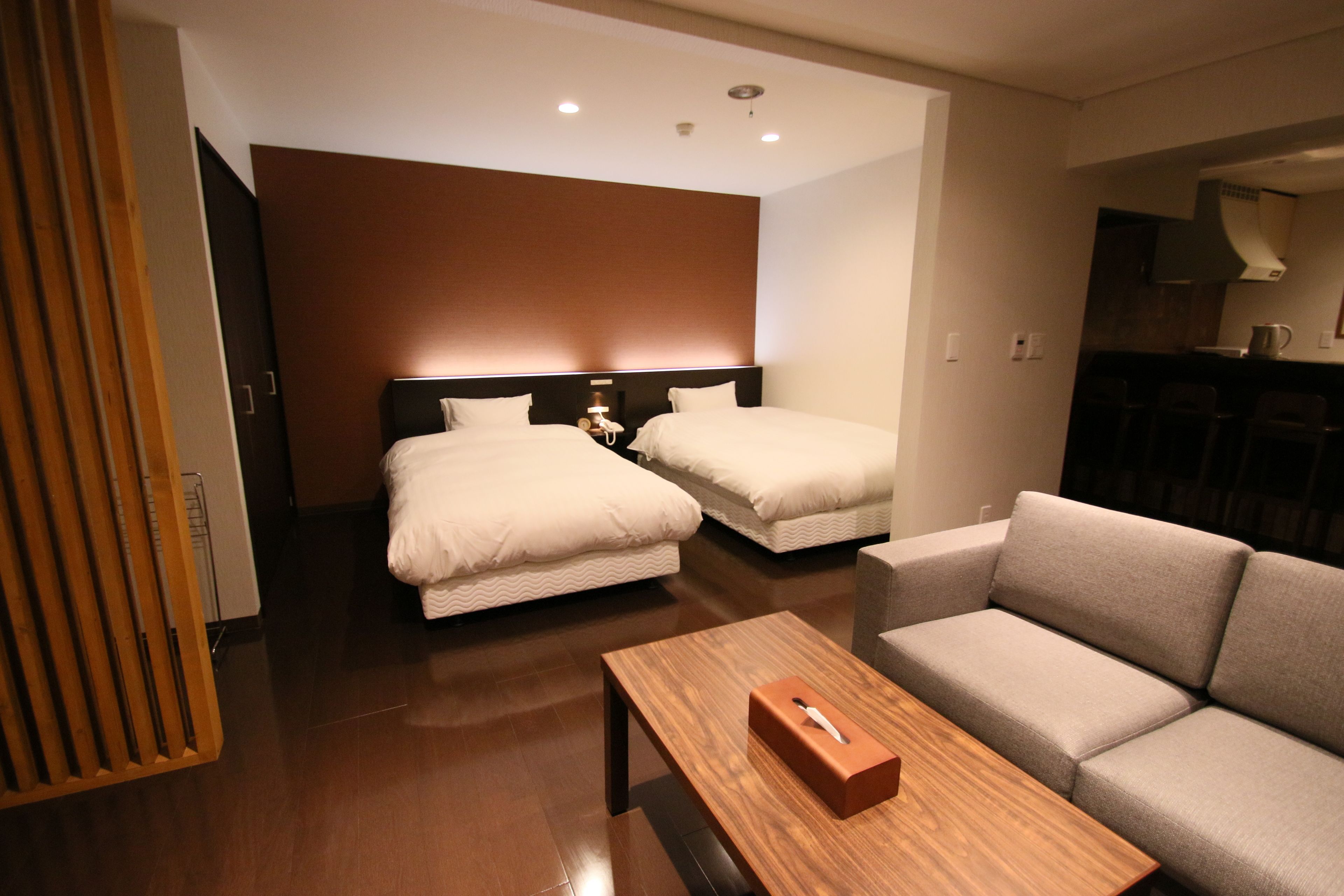 【dinner (mainly beef) offer until 8pm 】suite, non smoking | in-room safe, desk, free wifi