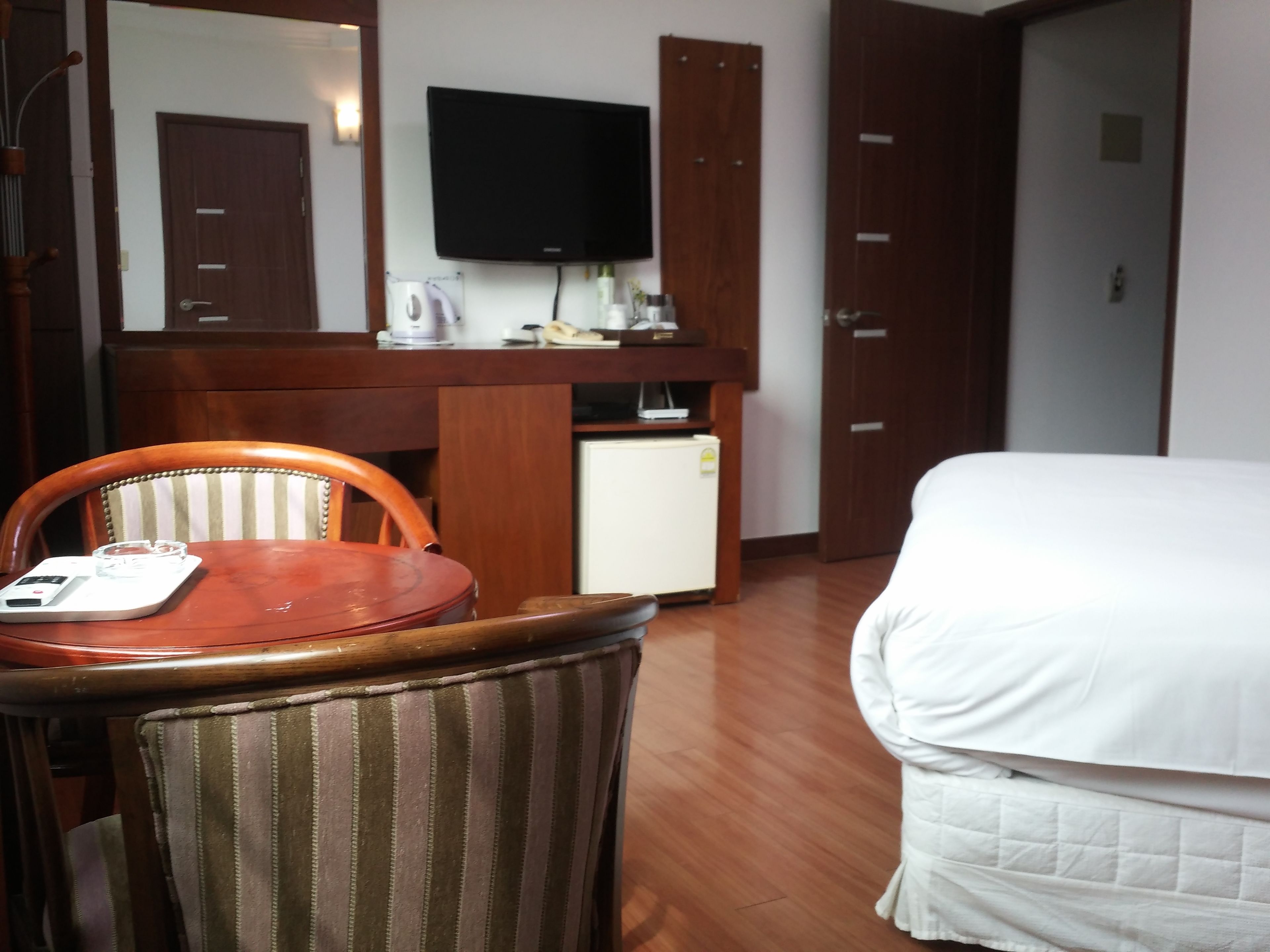 standard double room, 1 double bed, non smoking, ocean view | 1 bedroom, blackout curtains, soundproofing, free wifi