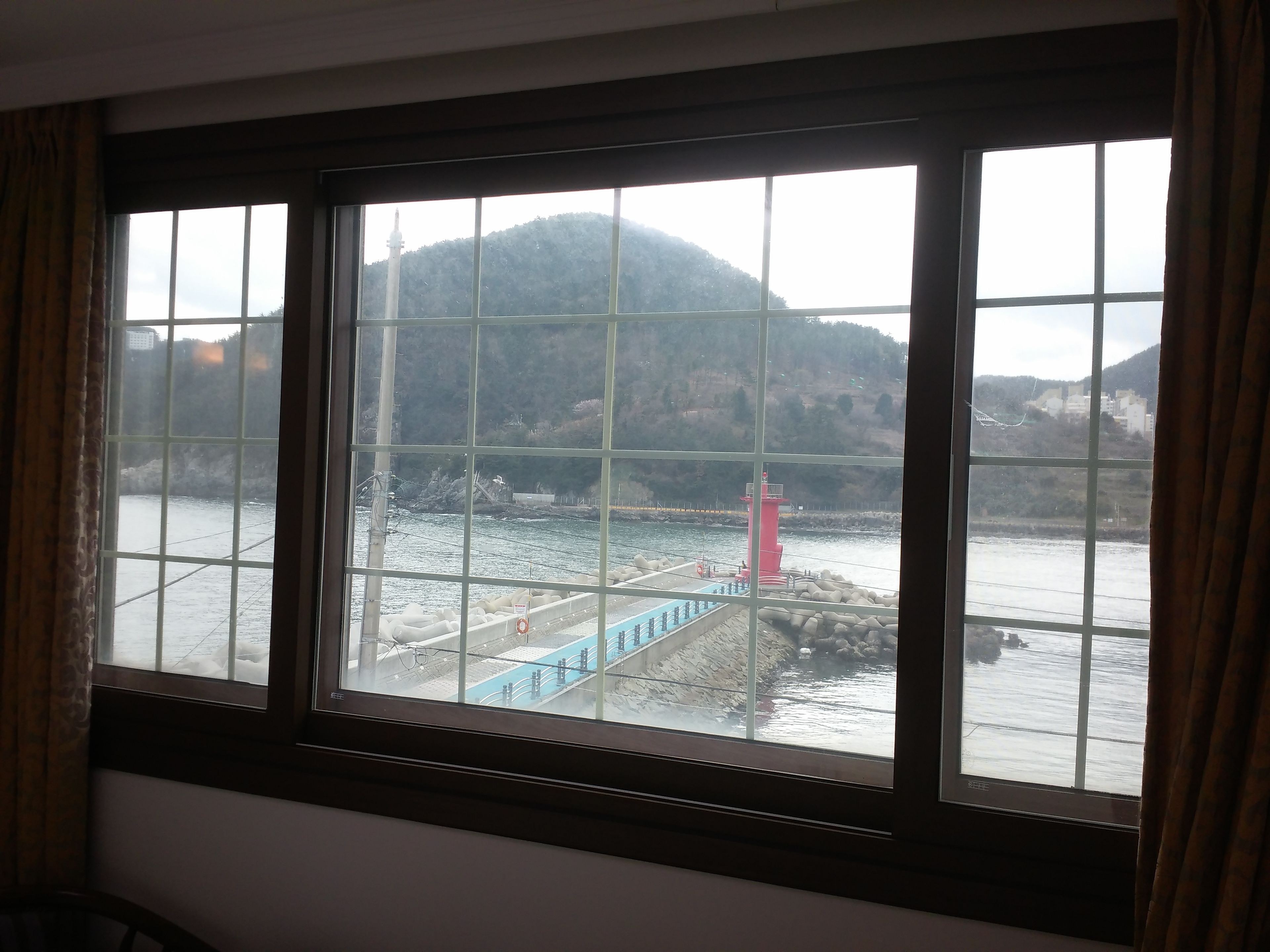 standard double room, 1 double bed, non smoking, ocean view | 1 bedroom, blackout curtains, soundproofing, free wifi