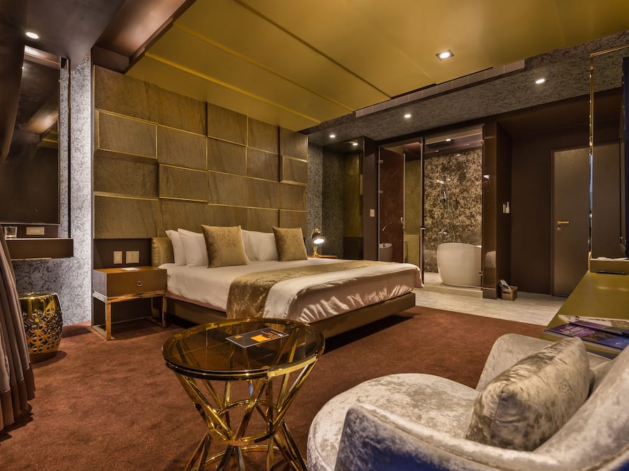 Quarto casal | Individualmente decorados, individualmente mobiliados, escrivaninha