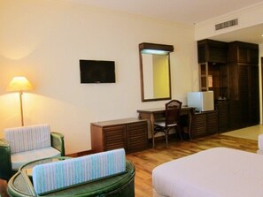 Superior Room | Iron/ironing board, free WiFi