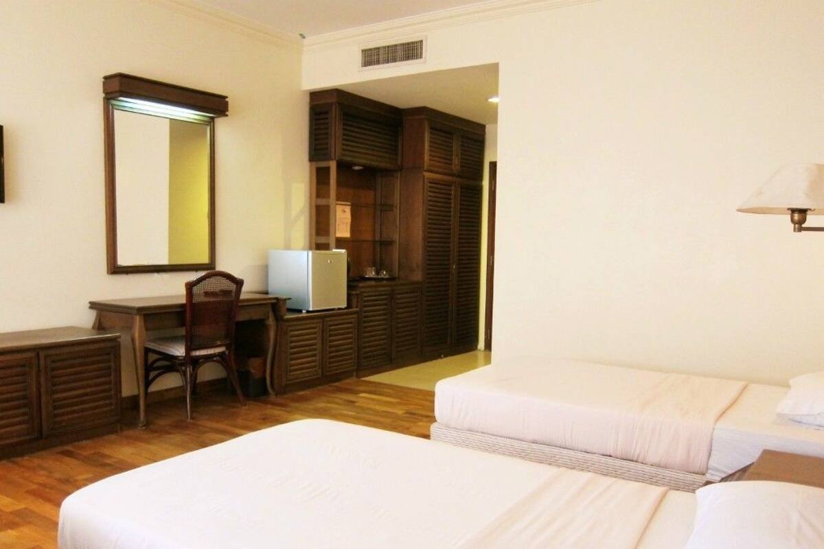 Superior Room | Iron/ironing board, free WiFi