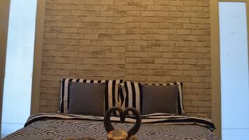 Rollaway beds, free WiFi