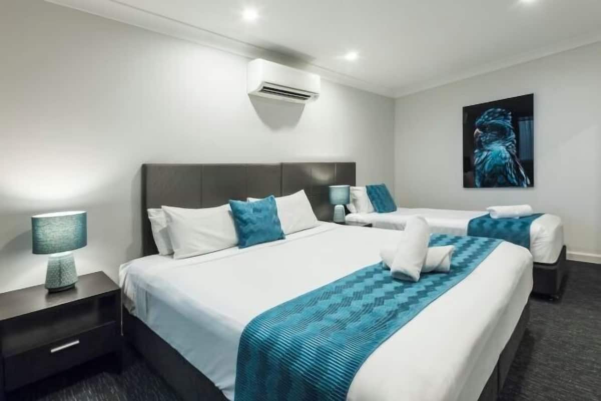 Literie de qualité supérieure, couette en duvet d'oie, bureau
