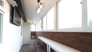 Breakfast area - K-GUESTHOUSE Insadong 2 (Seoul)
