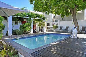 Courtyard (King Size)  | View from room - Ashbourne Boutique Guesthouse (Franschhoek)