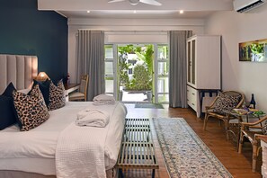 Kamar Double atau Twin (Garden (King Room) ) | Minibar, brankas, dan didekorasi berbeda-beda