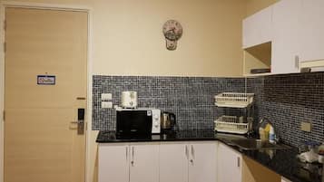 Fridge, microwave, toaster