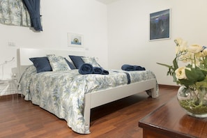 Double Room | Desk, free WiFi, bed sheets - B&B Del Podestà (Fabriano)