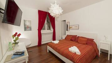 Doppelzimmer | 1 Schlafzimmer, Schreibtisch, kostenloses WLAN, Bettwäsche