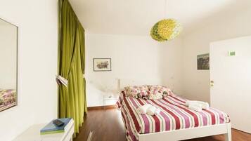 Doppelzimmer | 1 Schlafzimmer, Schreibtisch, kostenloses WLAN, Bettwäsche