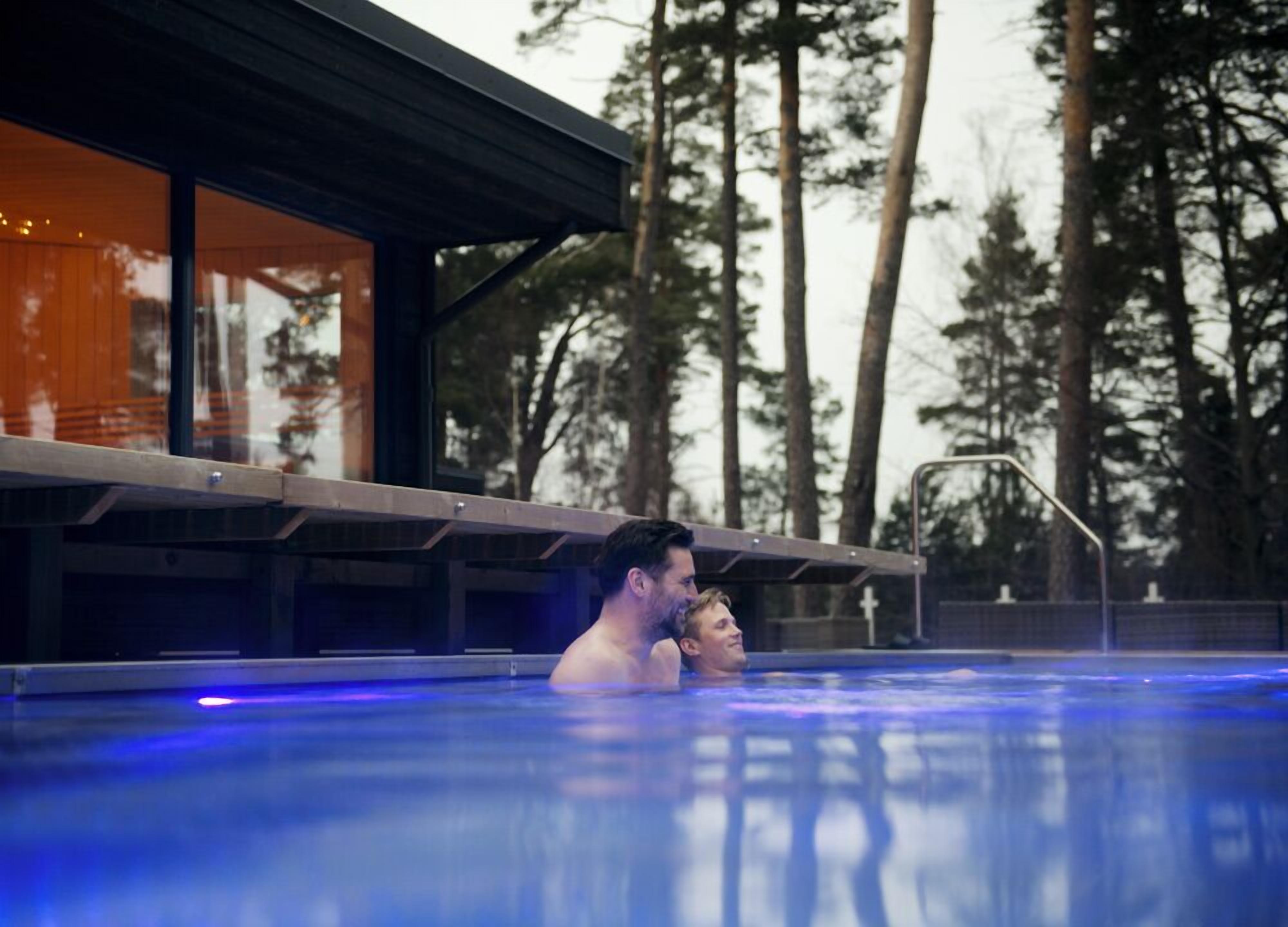 Couples treatment rooms, sauna, steam room, hot springs, Turkish bath