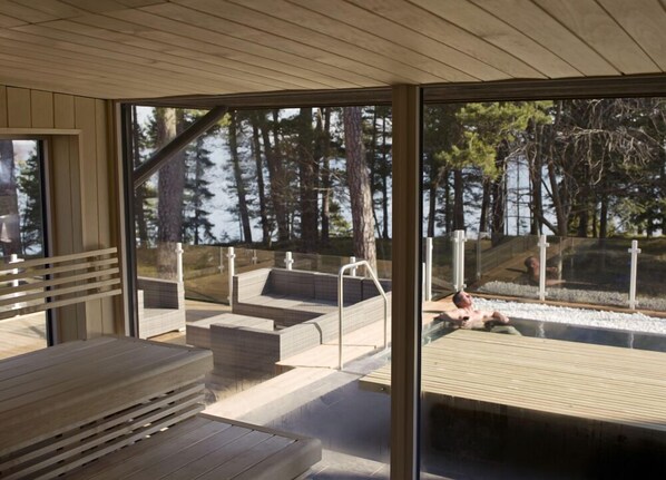 Couples treatment rooms, sauna, steam room, hot springs, Turkish bath - Blue Hotel (Lidingo)