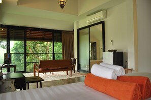 Deluxe Double Room with balcony | Minibar, desk, free WiFi - BAAN 88 Chiang Mai (Mae Rim)