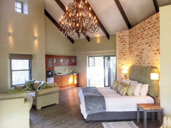 Minibar, coffres-forts dans les chambres, décoration personnalisée