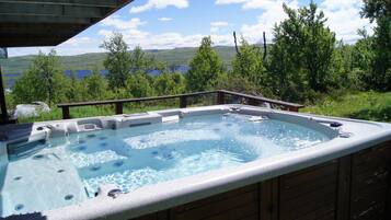 Ferienhütte, 6 Schlafzimmer, Whirlpool (Towel, bed linen & cleaning not incl) | Eigener Whirlpool