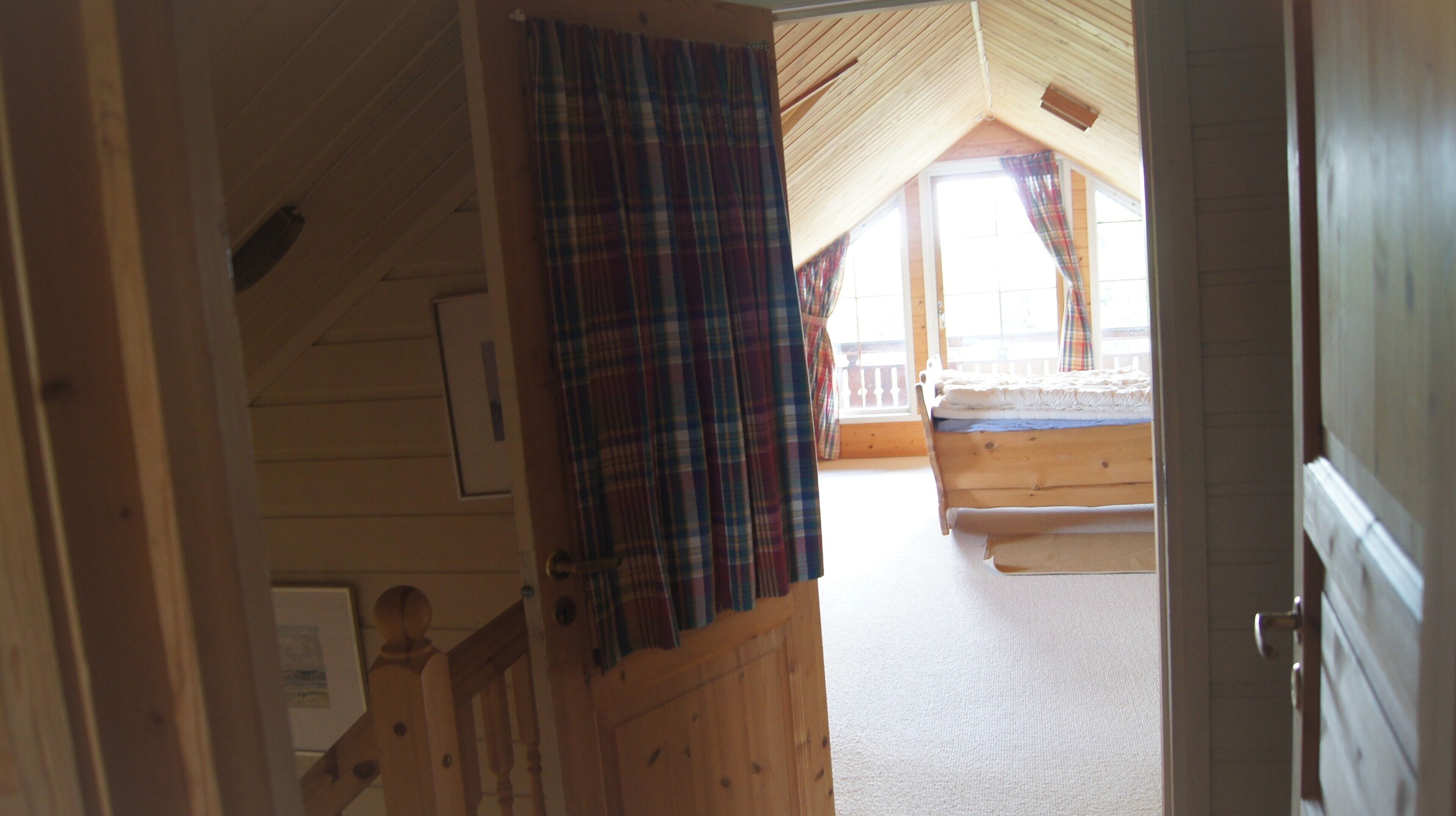 cabin, 6 bedrooms, jetted tub (towel, bed linen & cleaning not incl) | individually furnished, free wifi